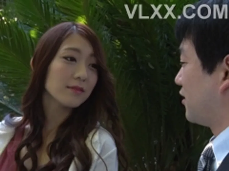 Hai cô vợ dâm và anh chồng yêu may mắn