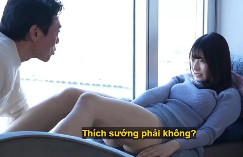 Sự chạm trán giữa ông chú và cô diễn viên trẻ mới debut tại nhà nghỉ sang trọng.